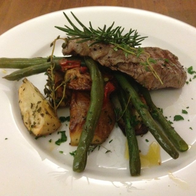 Steak, Potatoes & Vege Salad  – created on the CHEF CHEF app for iOS
