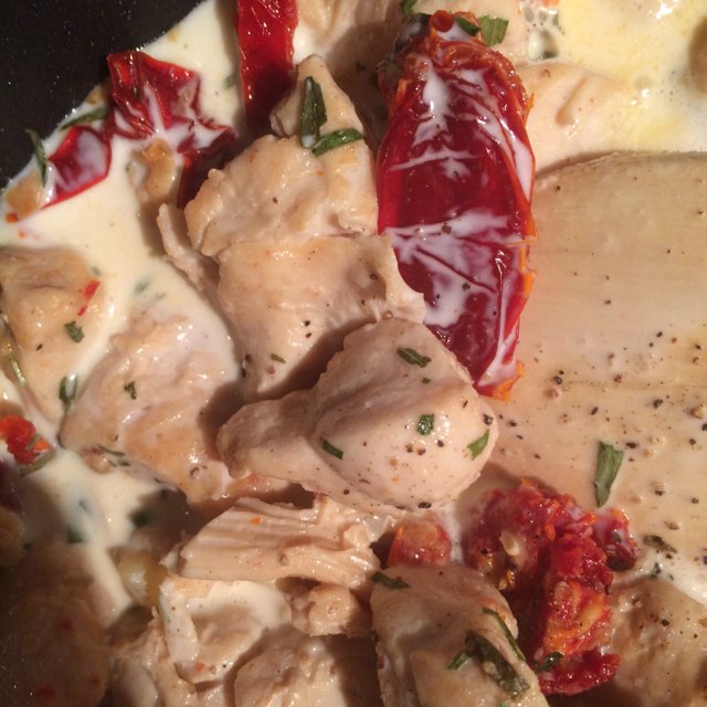 Pasta with chicken and tarrago – created on the CHEF CHEF app for iOS