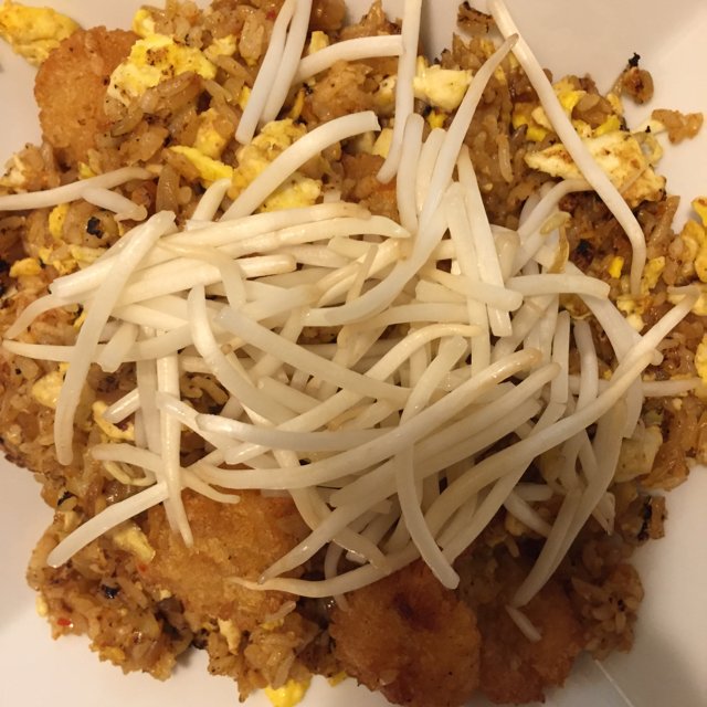 Kaopod with fried shrimp – created on the CHEF CHEF app for iOS