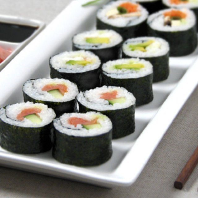 Sushi & Rolls