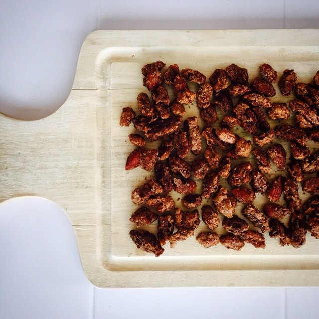 Cinnamon Sriracha NUTS ! 
