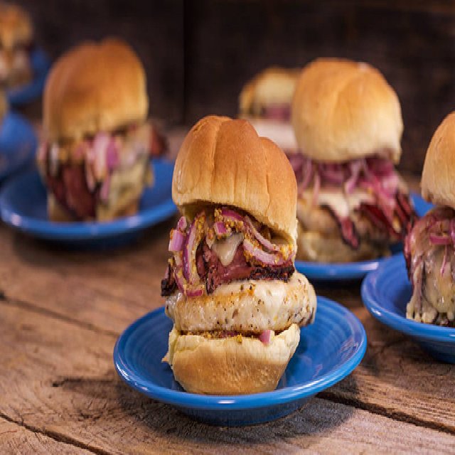 Marc Murphy's Burger – created on the CHEF CHEF app for iOS