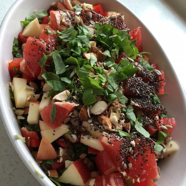 Spinat-kål salat – created on the CHEF CHEF app for iOS