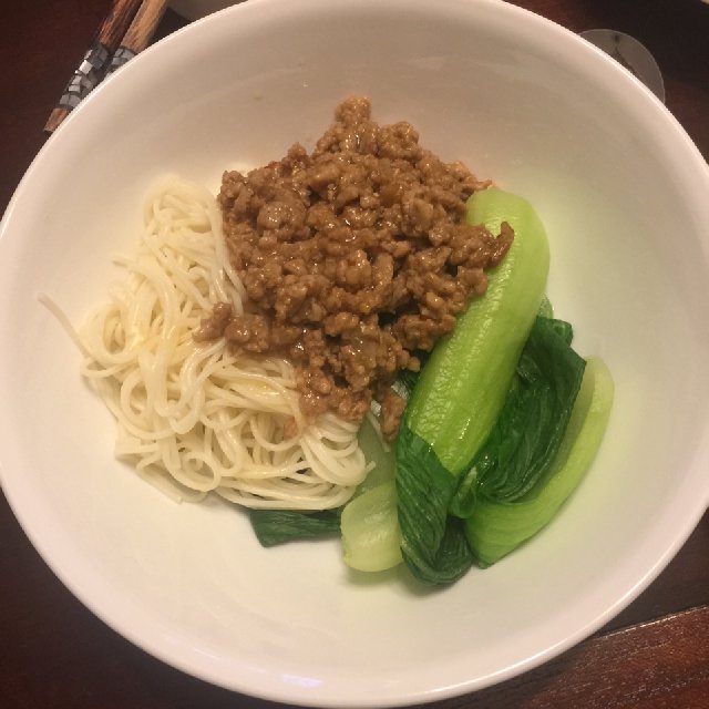 Mince pork noodle