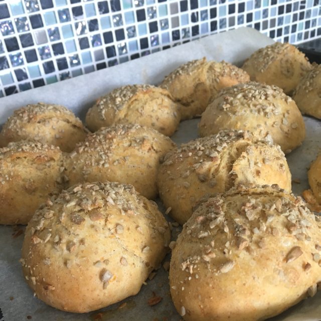 Langtidshævet gulerodsboller – created on the CHEF CHEF app for iOS