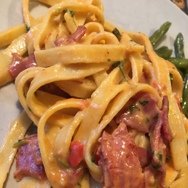 Pasta med kalkunbacon og tomat – created on the CHEF CHEF app for iOS