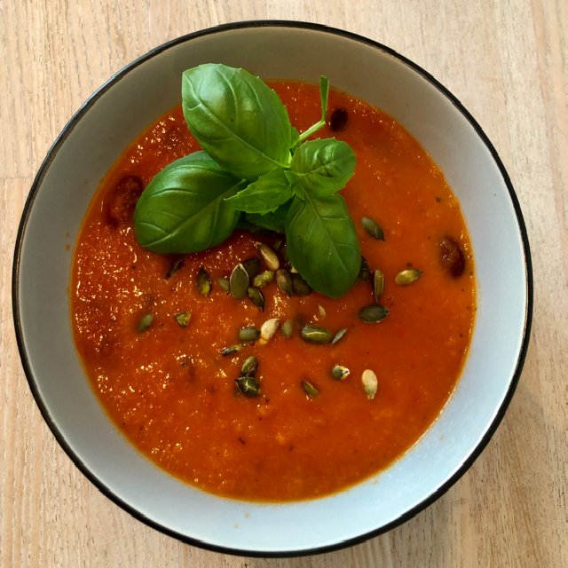 Chilisuppe med kidneybønner – created on the CHEF CHEF app for iOS