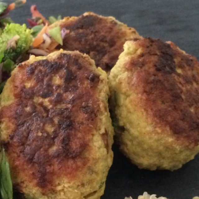 MIDDAG: Kyllingefrikadeller – created on the CHEF CHEF app for iOS