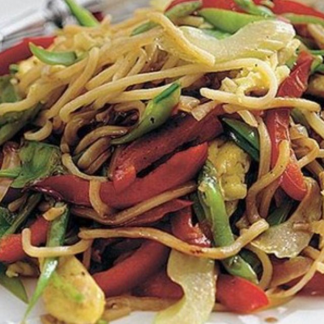 MIDDAG: Stegte nudler – created on the CHEF CHEF app for iOS