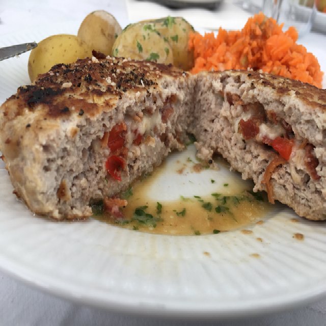 Fyldte burgere – created on the CHEF CHEF app for iOS