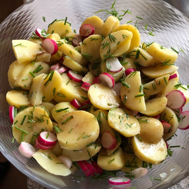 Rød og grøn kartoffelsalat – created on the CHEF CHEF app for iOS