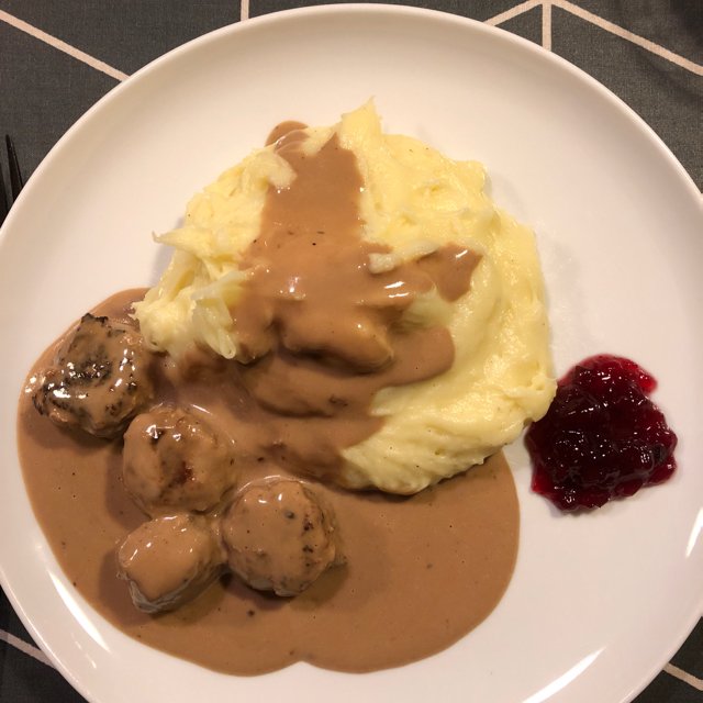 Svenske kjötbullar – created on the CHEF CHEF app for iOS