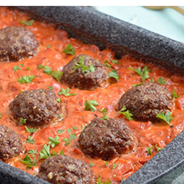 Oksefrikadeller i paprikasauce – created on the CHEF CHEF app for iOS